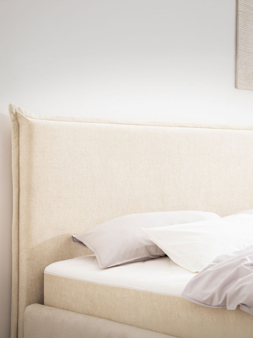 Polsterbett mit Bettkasten und Lattenrost 180x200 Teddy Boucle Stoff Beige Liss 5 miubett.de